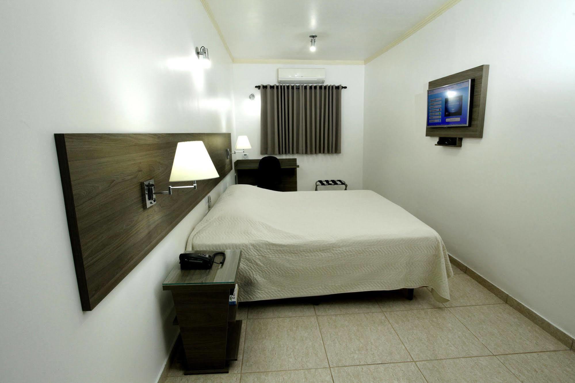 Indaia Hotel São Carlos Εξωτερικό φωτογραφία